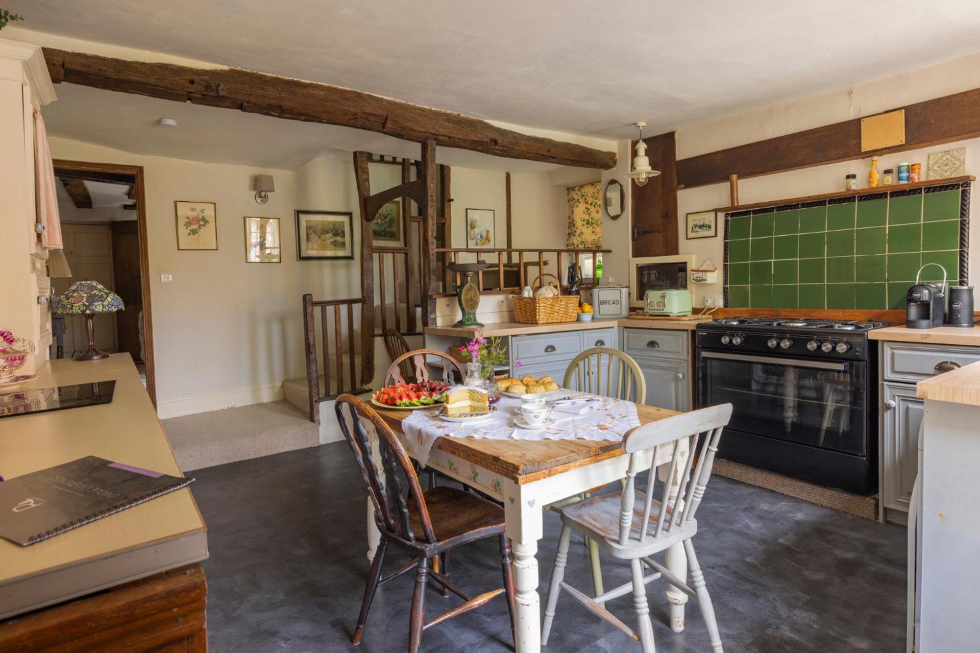 Monk House - Historic Foundation Invites Guests * Petworth