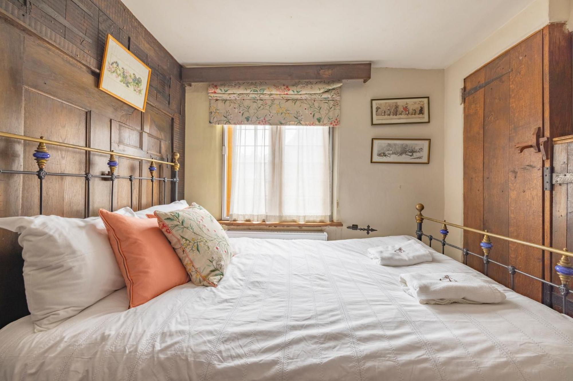 Monk House - Historic Foundation Invites Guests Holiday home