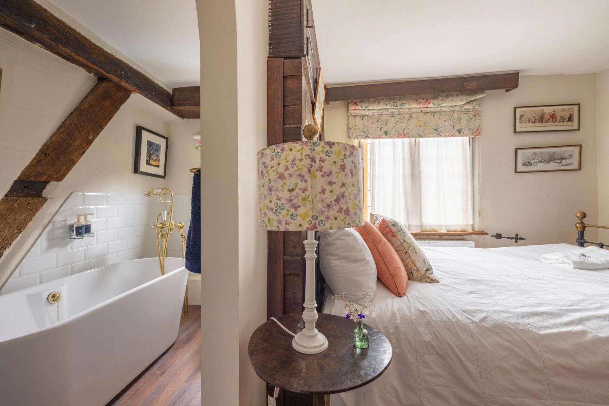 Monk House - Historic Foundation Invites Guests Holiday home *